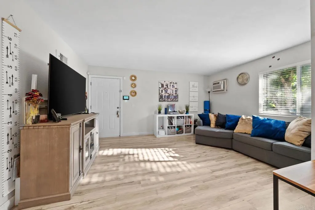 Additional image 4 of 1280 W Main Street, El Cajon, CA 92020