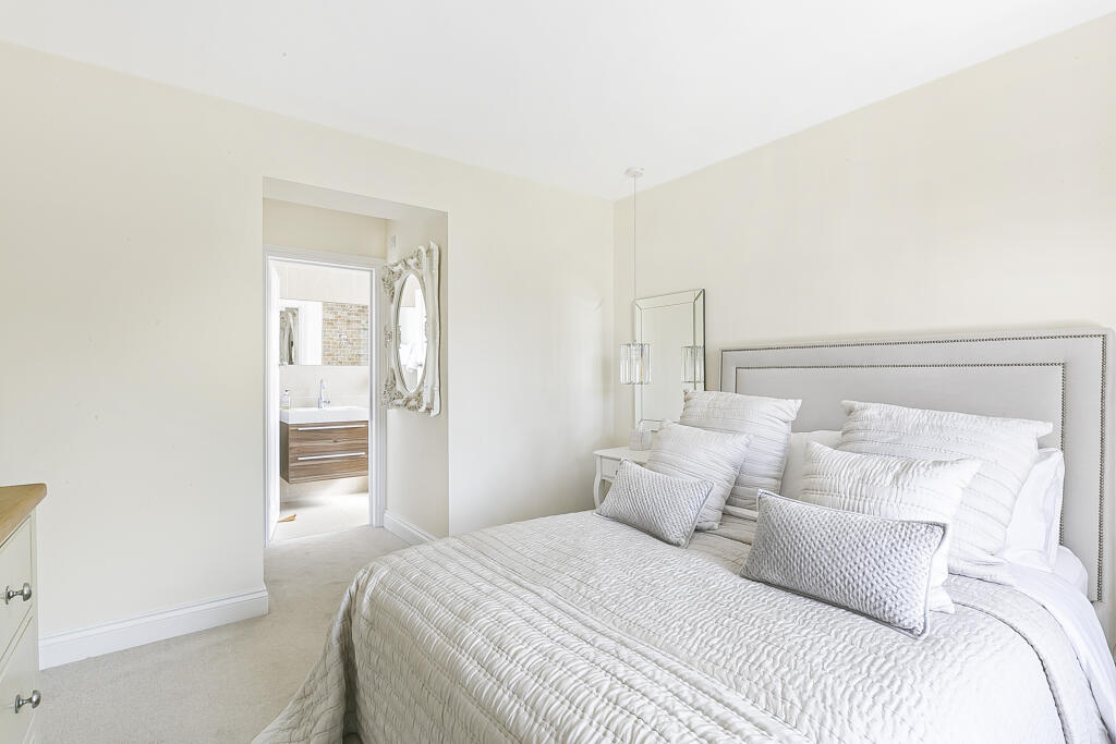 Additional image 13 of Russellcroft Road, Welwyn Garden City, Hertfordshire, AL8