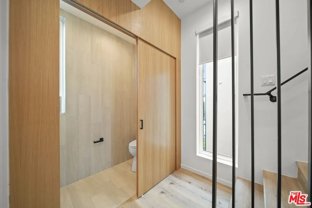 Additional image 16 of 849 N Mariposa Unit 1/2, Los Angeles, CA 90029