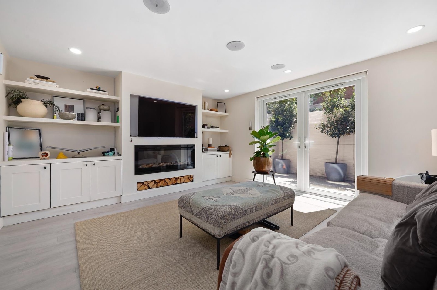 Additional image 9 of 3 Bed Flat, Winckworth Court, N1, N1 7GU