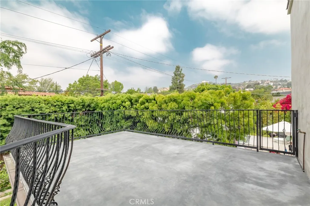 Additional image 77 of 1949 N Catalina Street, County - Los Angeles, CA 90027