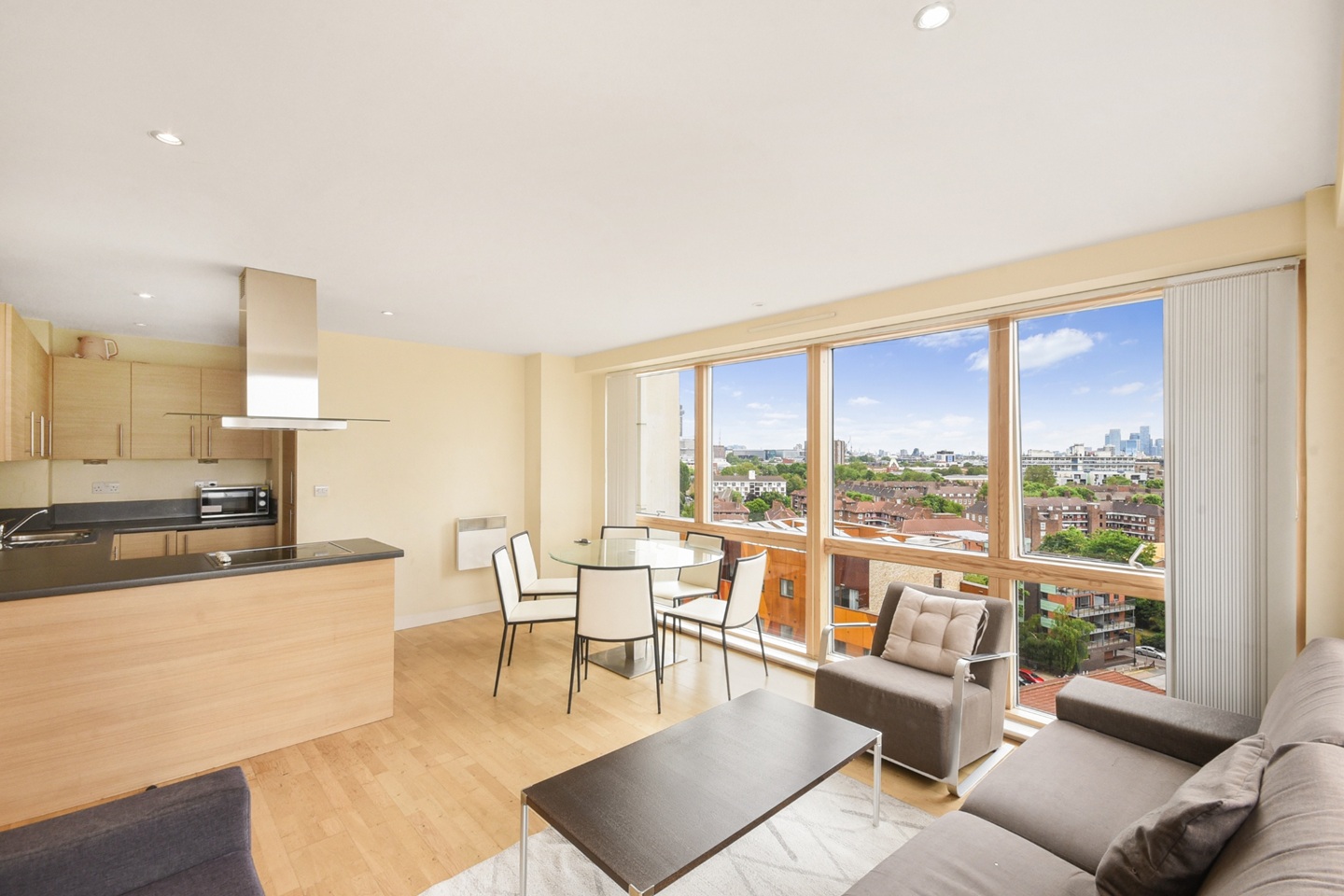 Additional image 3 of 2 Bed Flat, Metro Central Heights, SE1, N1 7GU