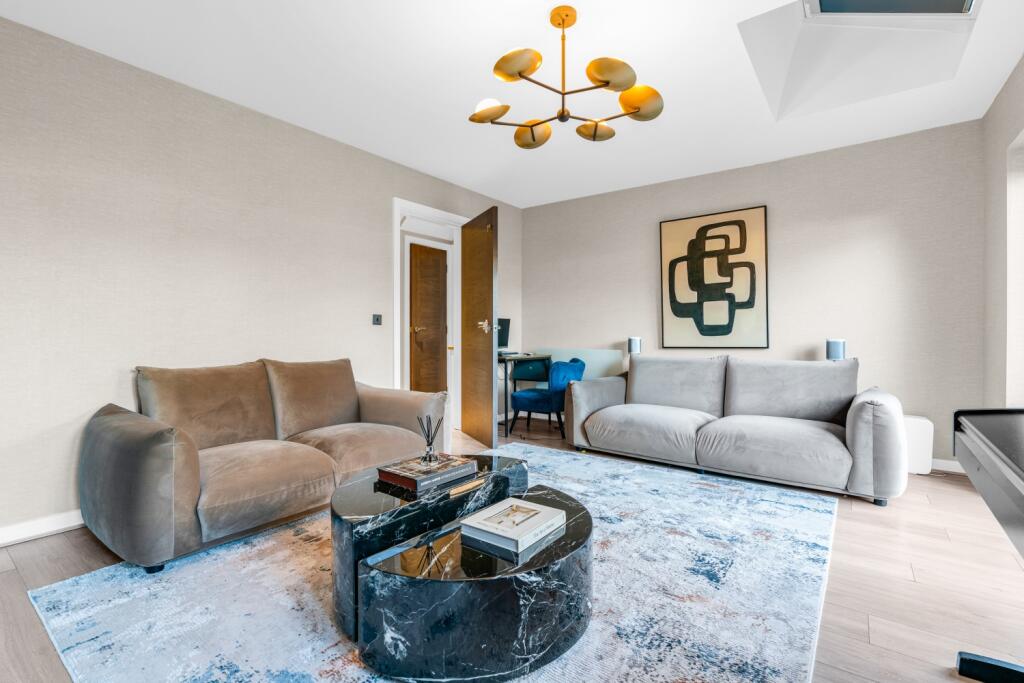 Additional image 6 of Victoria Close, Welwyn Garden City, Hertfordshire, AL7