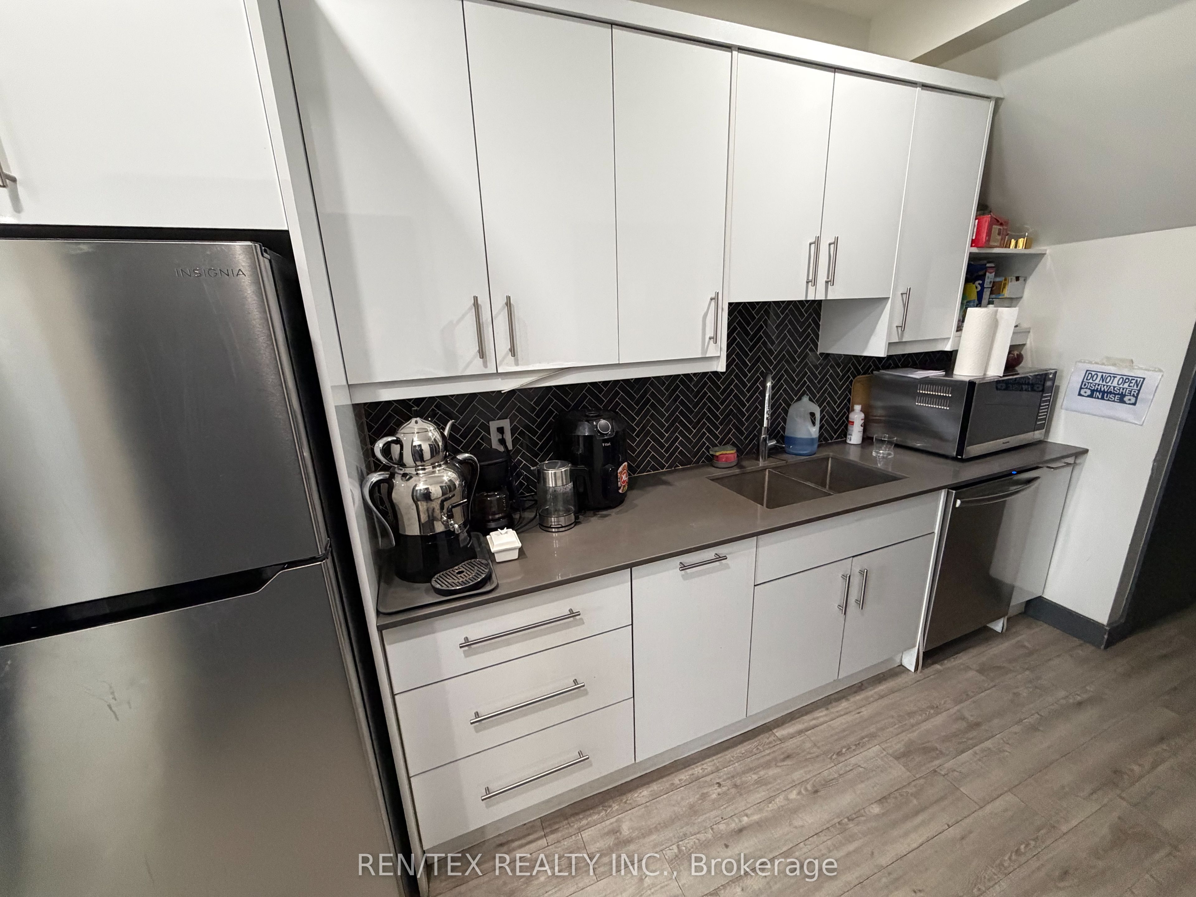 Additional image 4 of 4294 Weston Road, Toronto, ON, M9L 1W9