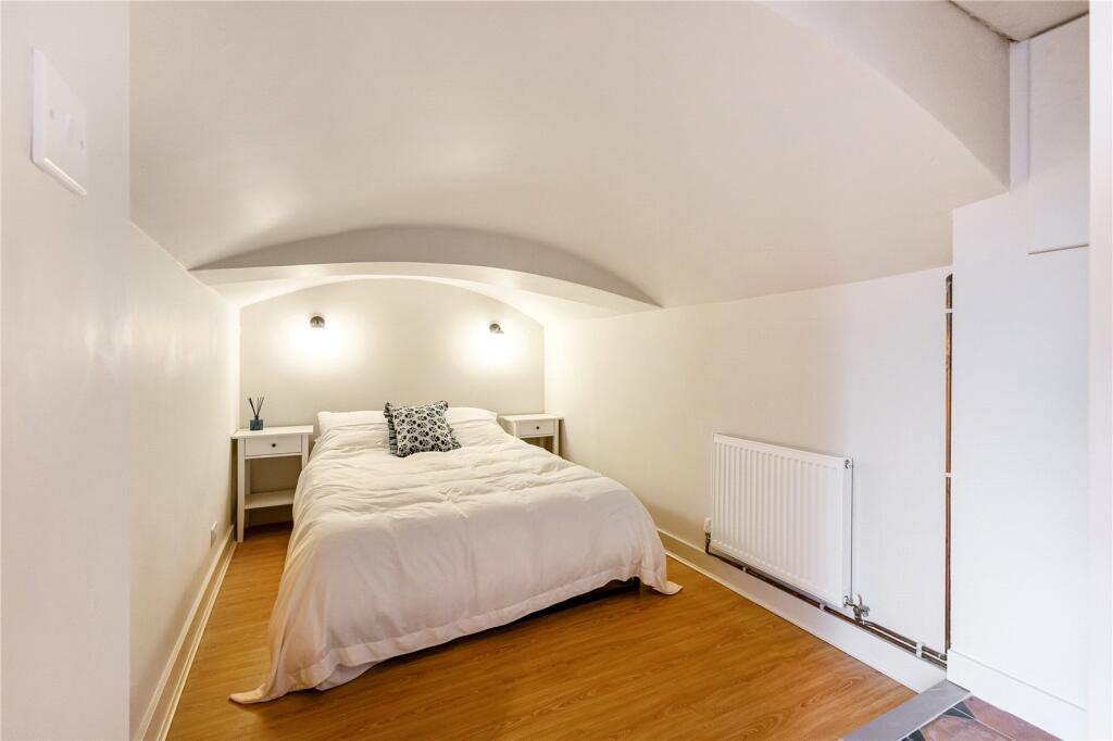 Additional image 11 of Pickford Road, Markyate, St. Albans, Hertfordshire, AL3