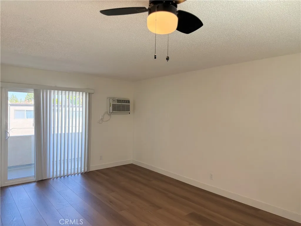 Additional image 24 of 18657 Collins Street Unit 19, Tarzana, CA 91356