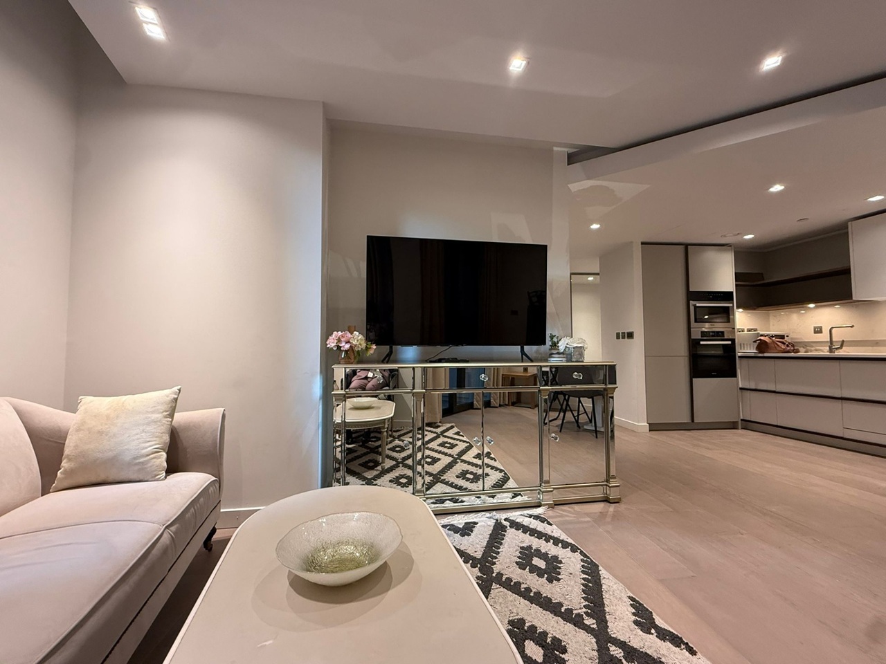 Additional image 9 of 2 Bed Flat, Westmark Tower, W2, N1 7GU