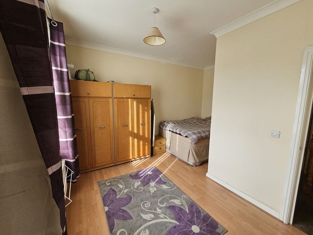 Additional image 9 of 1 bed flat for saleCommercial Road, Resolven, Neath, Neath Port Talbot. SA11