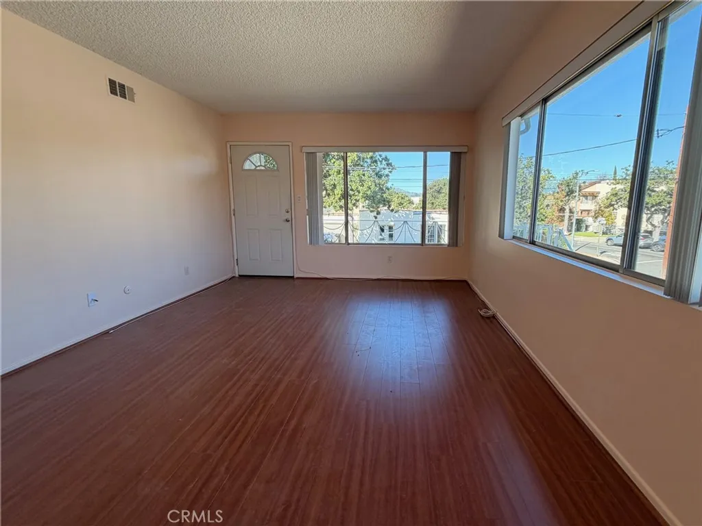 Additional image 3 of 802 Fischer St Unit B, Glendale, CA 91205