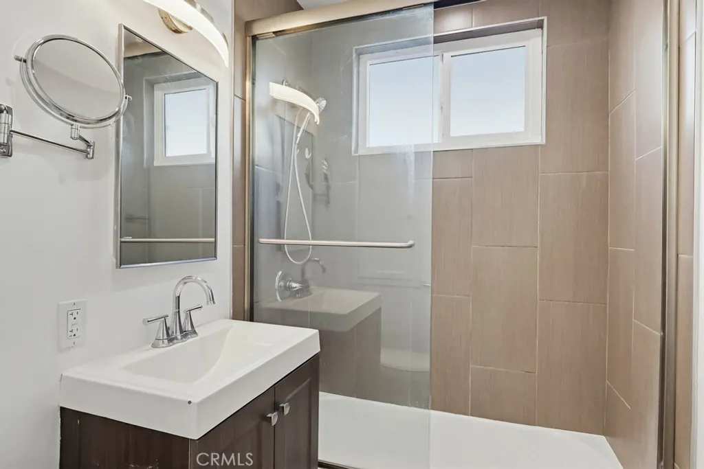 Additional image 15 of 6065 Pickford Place Unit 1, Los Angeles, CA 90035