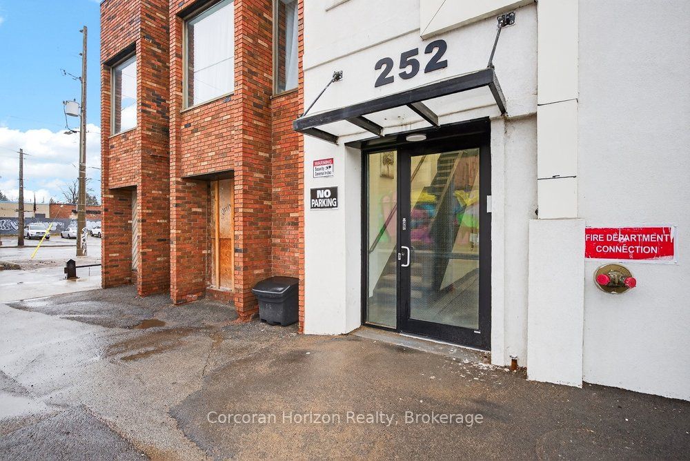 Additional image 3 of 98 Barton Street E, Hamilton, ON, L8L 2V9