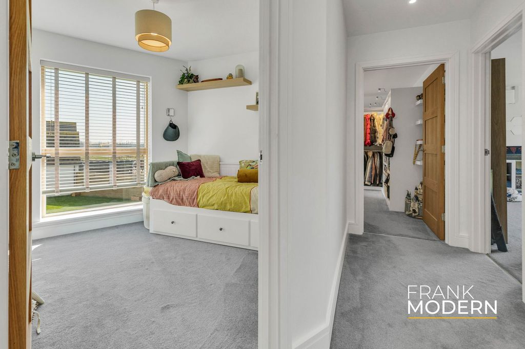 Additional image 37 of 5 bed detached house for saleBoundary Lane, Hampton Water PE7