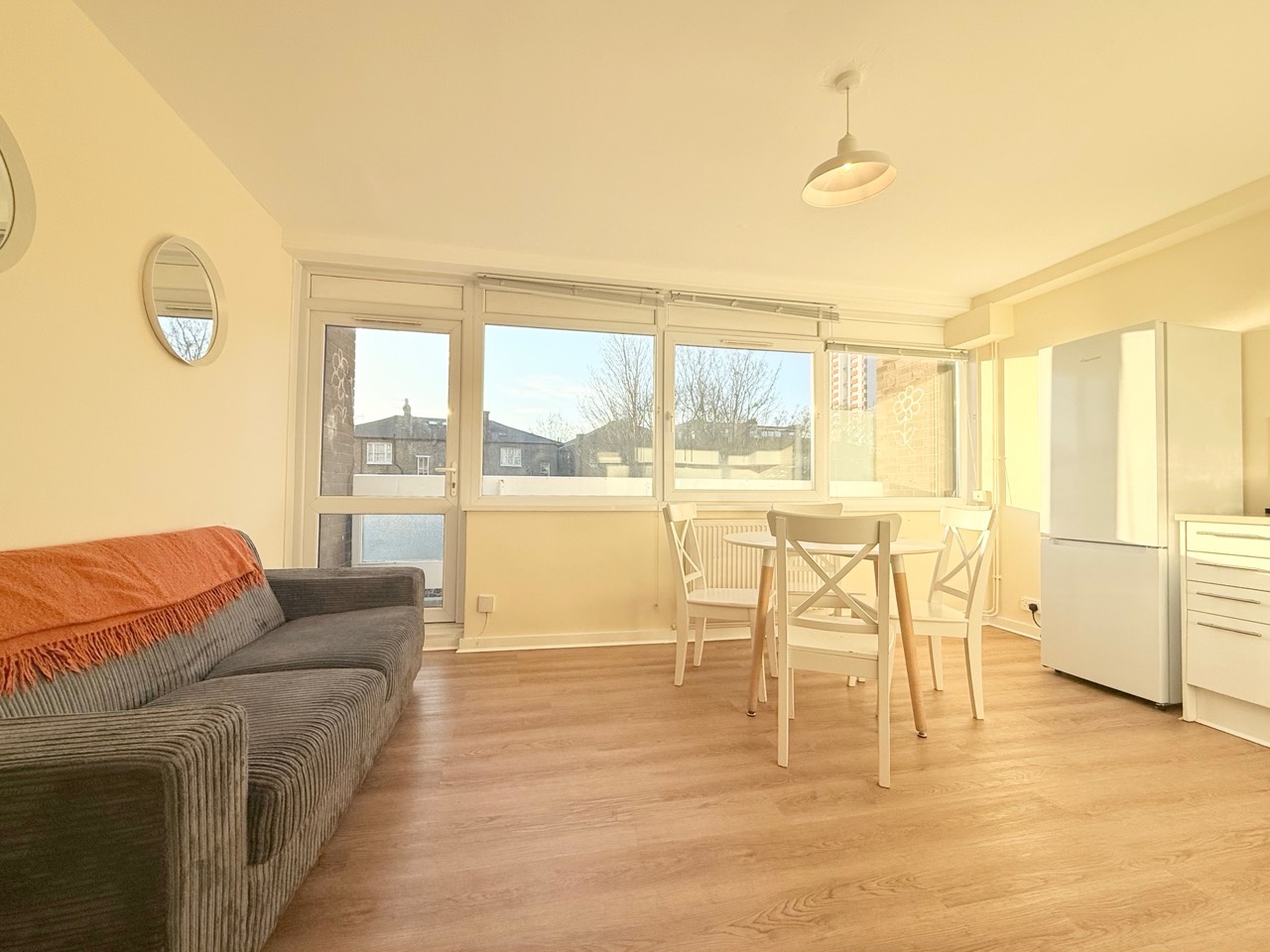 4 Bed Flat, Portland Grove, SW8, N1 7GU