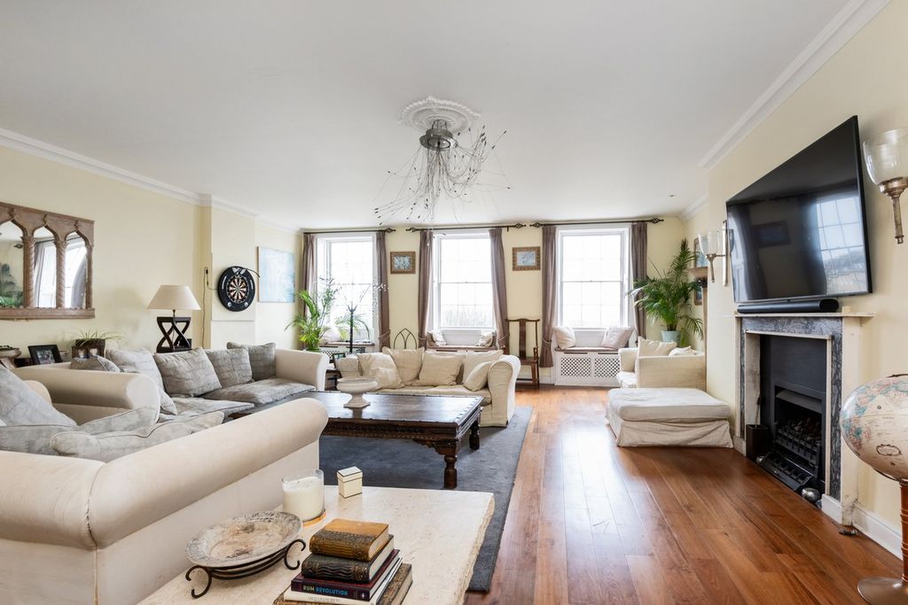 Additional image 2 of 3 bed maisonette for saleLansdown Crescent, Bath BA1