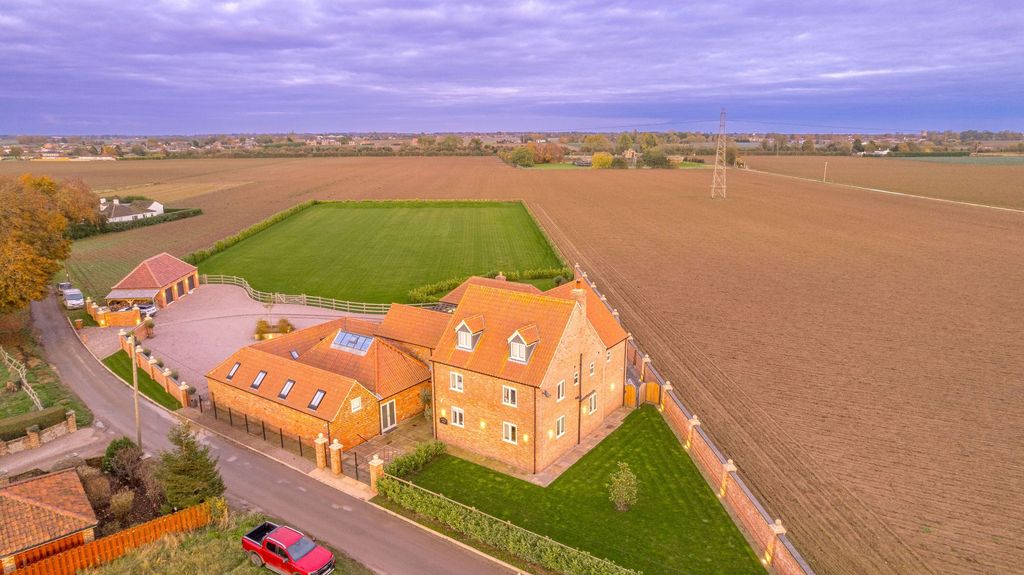 Additional image 4 of 6 bed detached house for saleWythes Lane, Fishtoft PE21