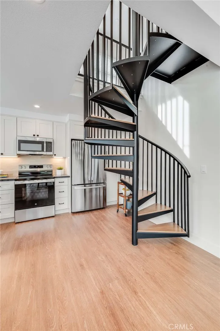 Additional image 48 of 127 E Foothill Boulevard Unit A, Glendora, CA 91741