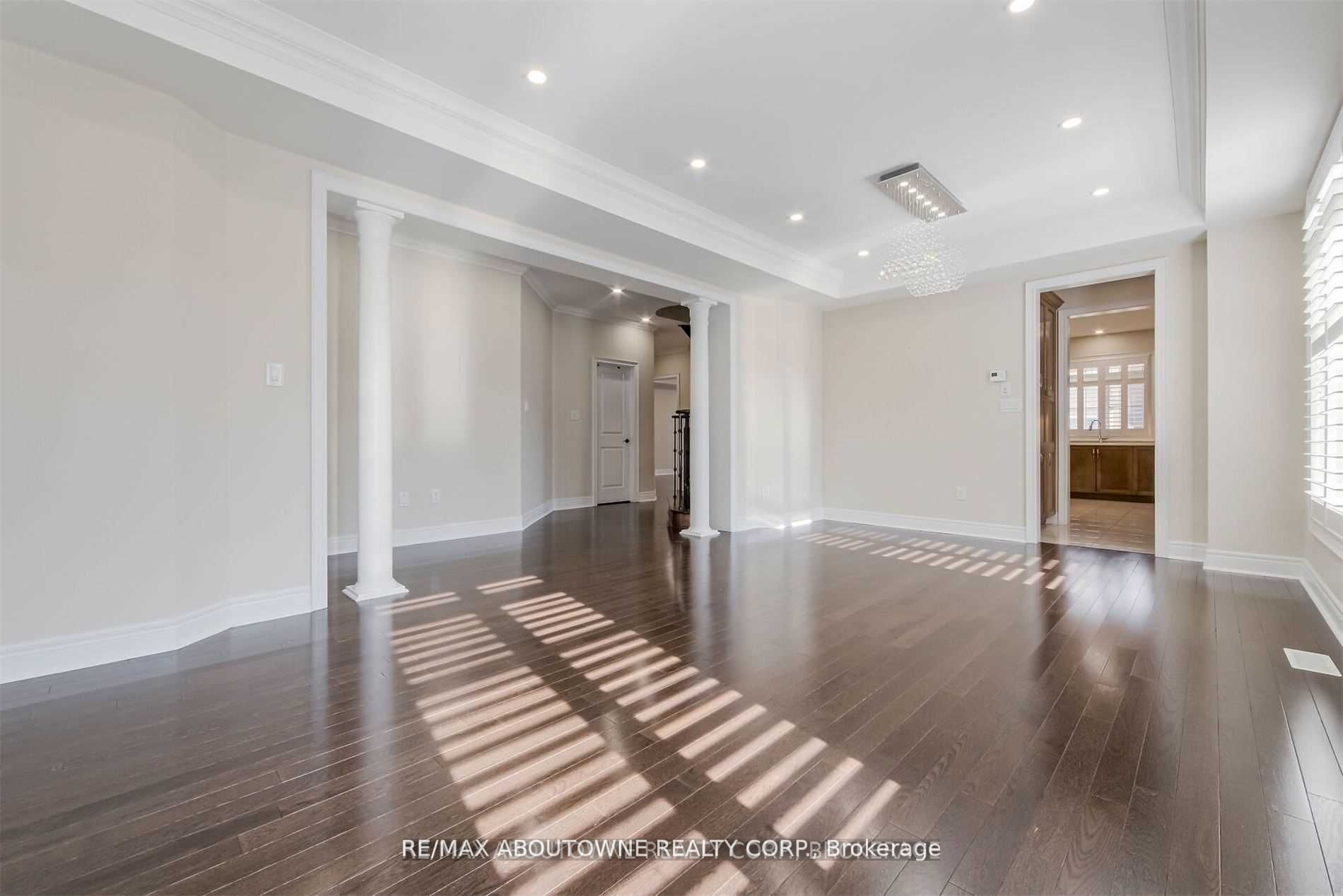 Additional image 3 of 206 Jessie Caverhill Passage, Oakville, ON, L6M 0Z6