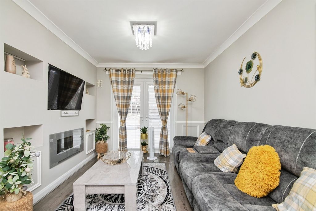 Additional image 13 of 3 bed semi-detached house for saleHighfield Road, Tipton DY4