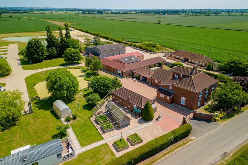 Additional image 4 of 5 bed country house for saleCross Lane, Glentham, Market Rasen LN8