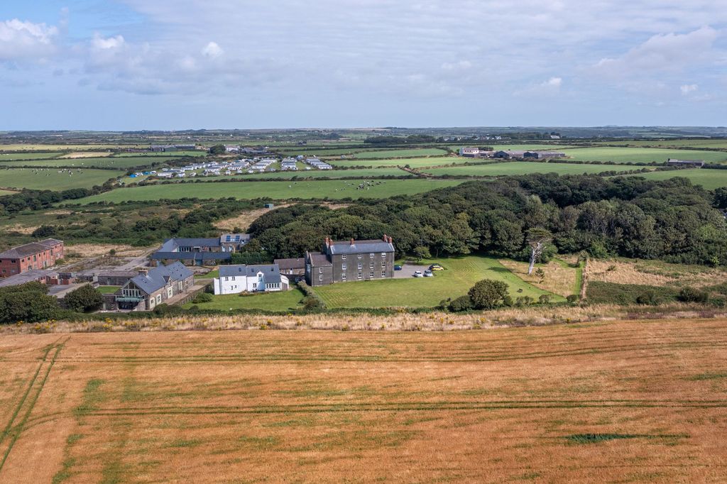 Additional image 4 of 3 bed maisonette for saleRamsey View, Llanunwas, Haverfordwest SA62