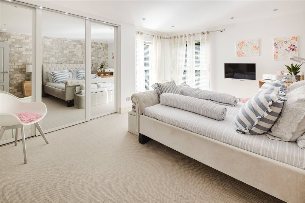 Additional image 16 of 2 bed flat for saleMoonraker, La Route De La Cote, St. Martin, Jersey JE3