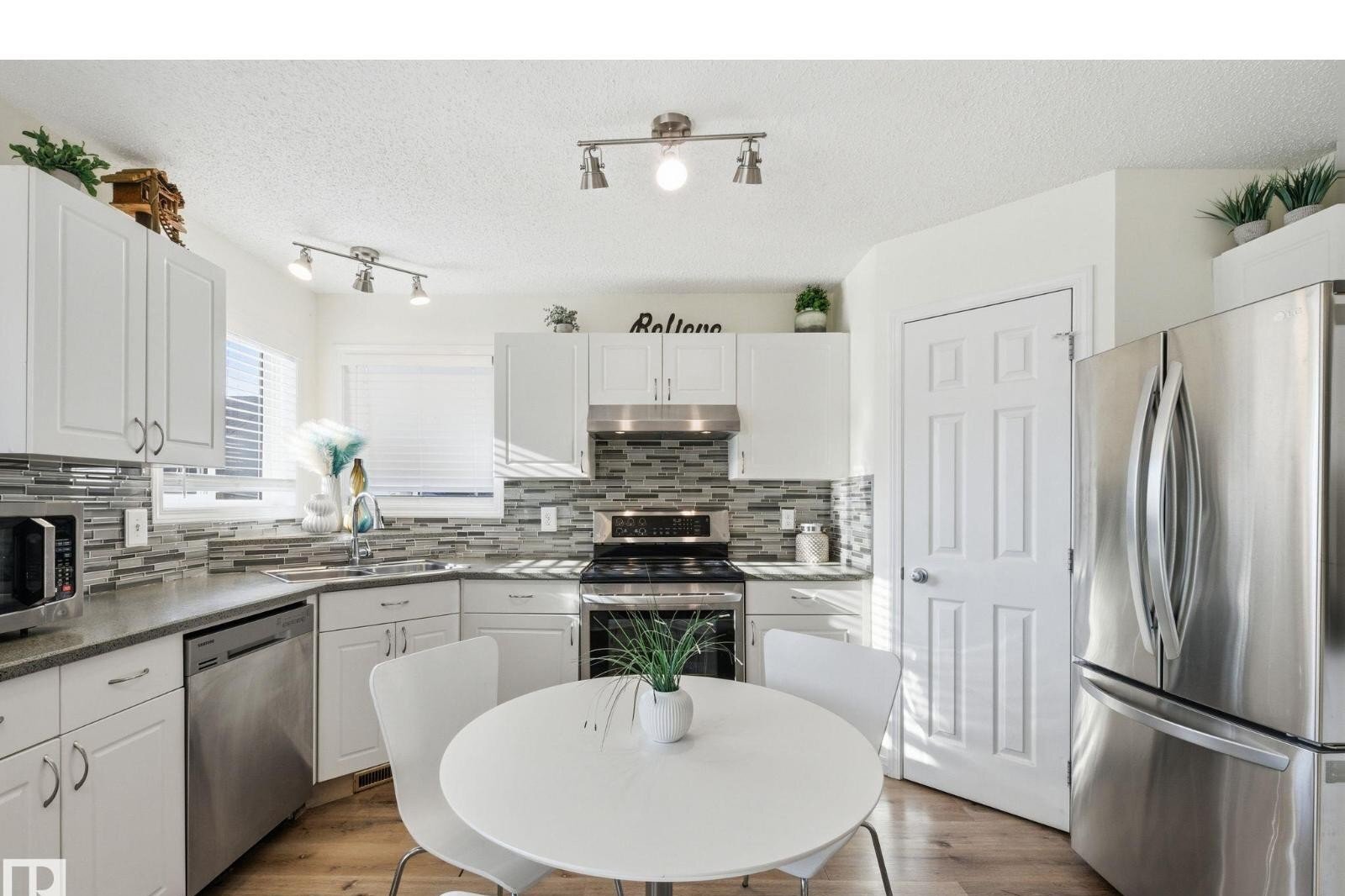 Additional image 7 of 7032 South Terwillegar Drive NW, Edmonton, AB, T6R3V7