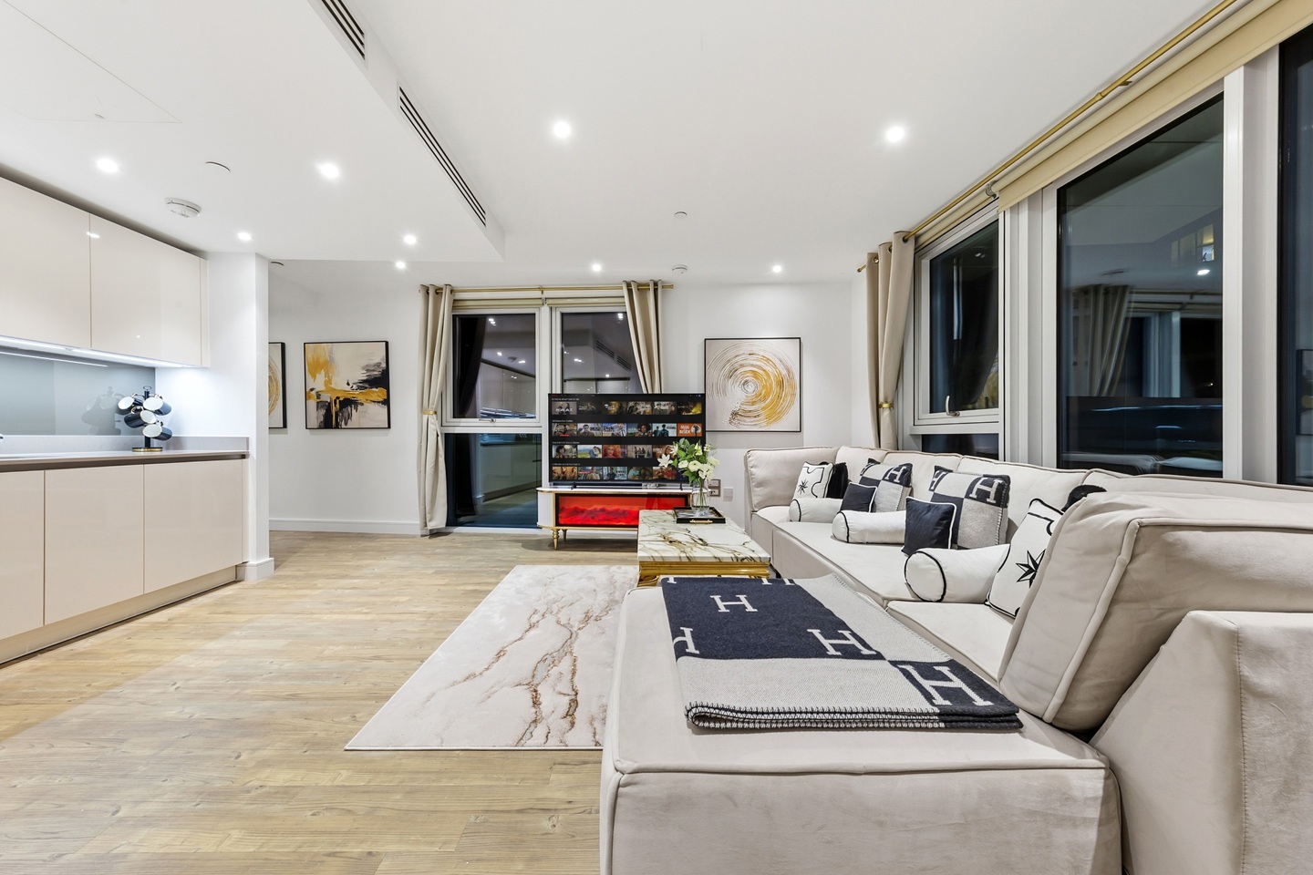 Additional image 11 of 2 Bed Flat, Gladwin Tower, SW8, N1 7GU