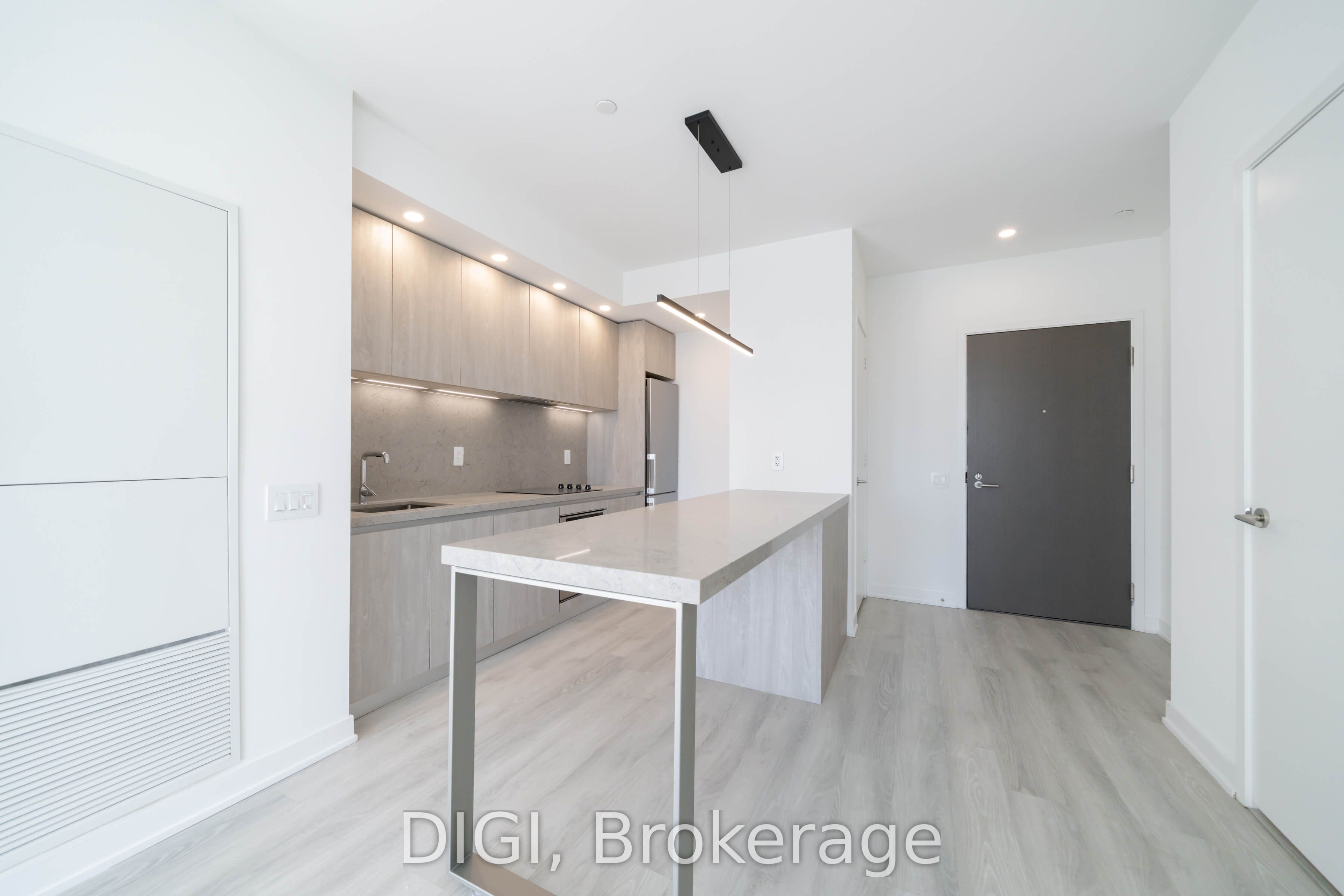 Additional image 4 of 3604-57 Spadina Avenue, Toronto, ON, M5V 0T9