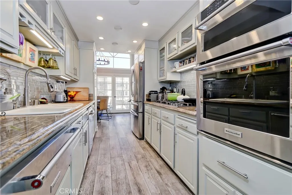 Additional image 4 of 425 S Catalina Ave Unit 2, Redondo Beach, CA 90277