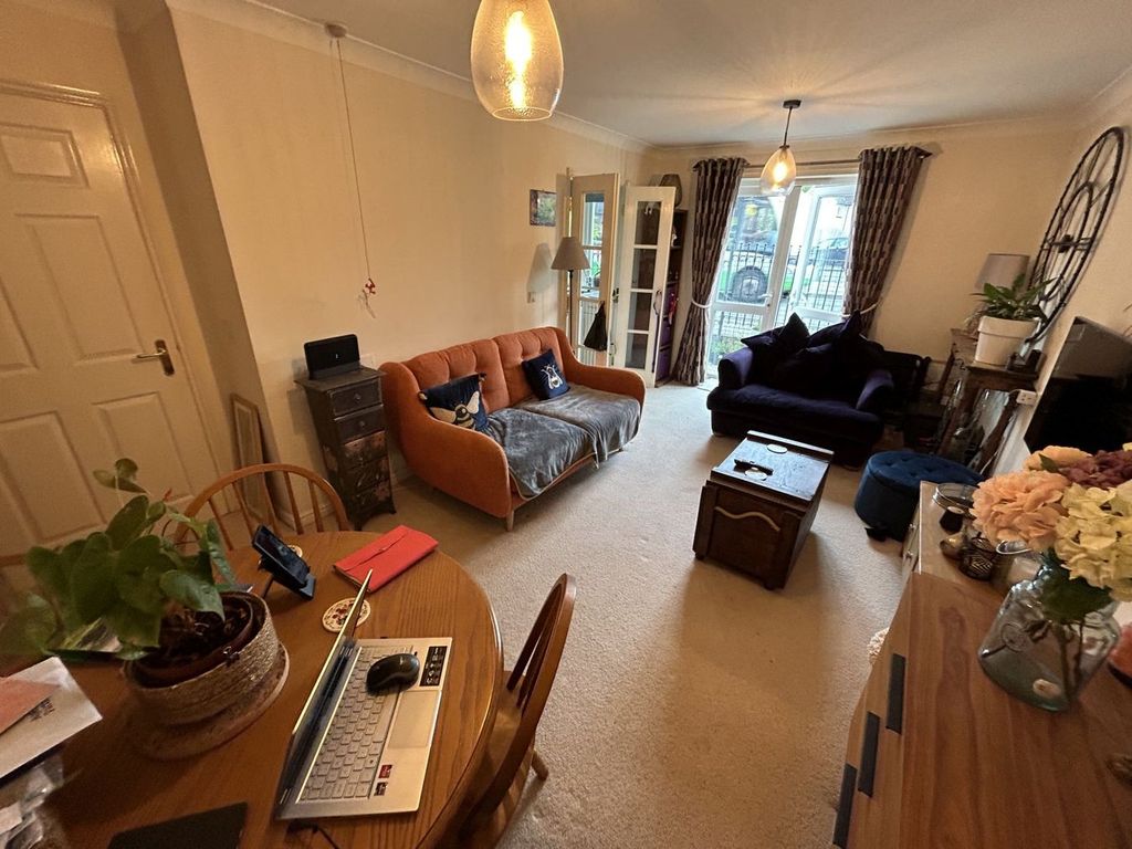 Additional image 4 of 1 bed flat for saleHeol Gouesnou, Brecon LD3