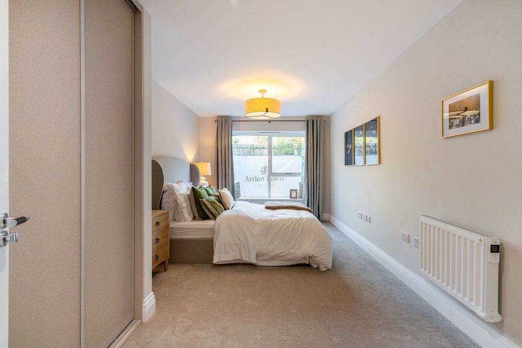 Additional image 13 of 3 bed flat for saleBower House, Arden Lawn, Stratford Road, Henley In Arden, Warwickshire B95