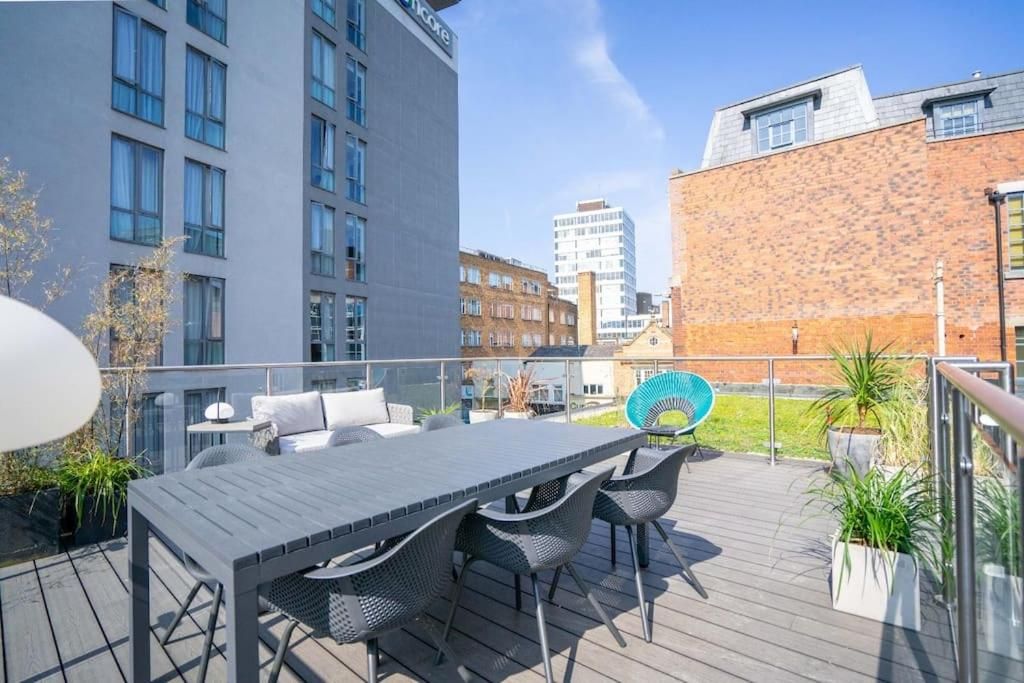 2 bed penthouse for saleYeoman Street LE1