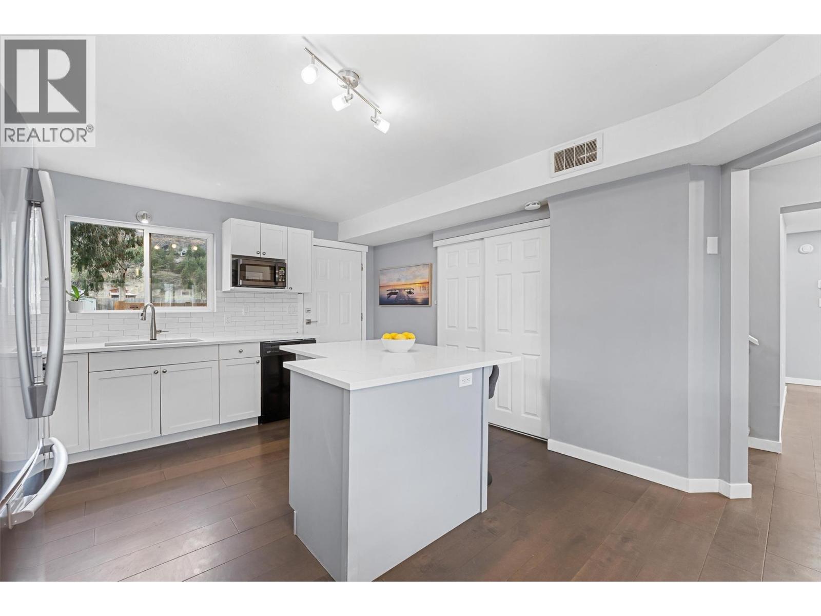 Additional image 5 of 482 Snowsell Street North, Kelowna, BC, V1V2C7