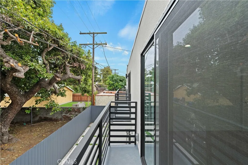 Additional image 65 of 2922 12th Avenue, Los Angeles, CA 90018