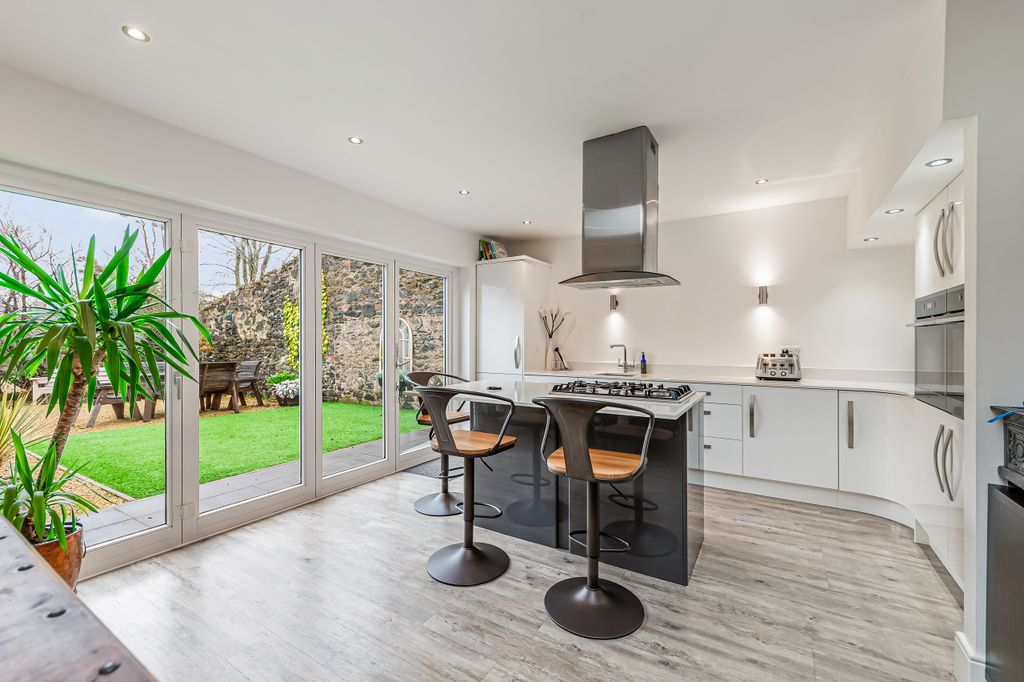 Additional image 10 of 6 bed end terrace house for sale36 High Street, Donaghadee, County Down BT21