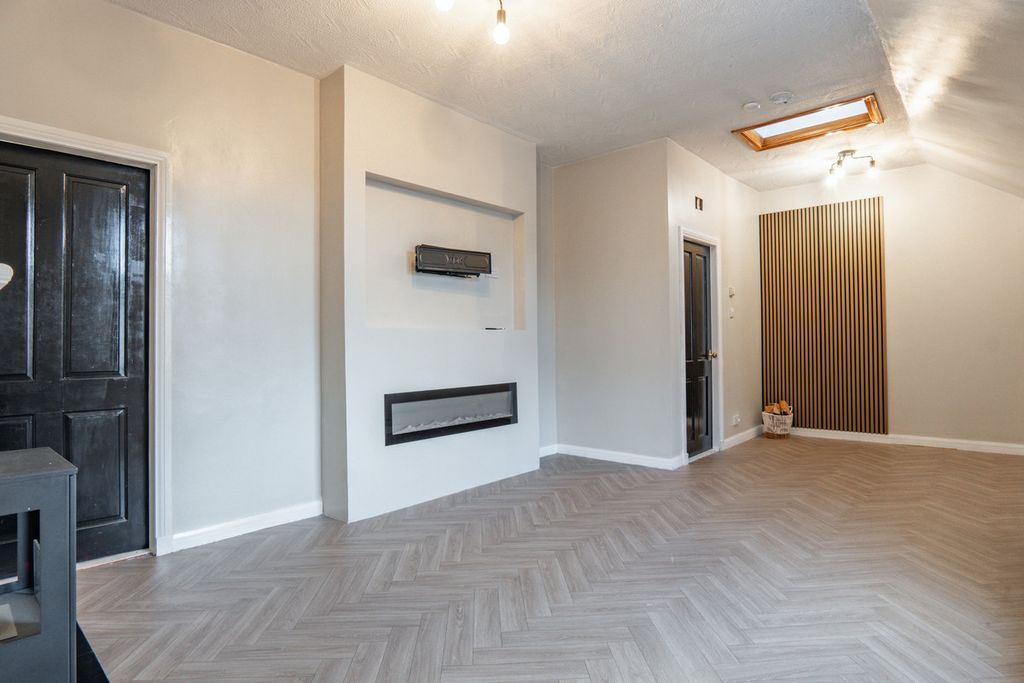 Additional image 5 of 3 bed flat for saleHill Street, Elgin IV30