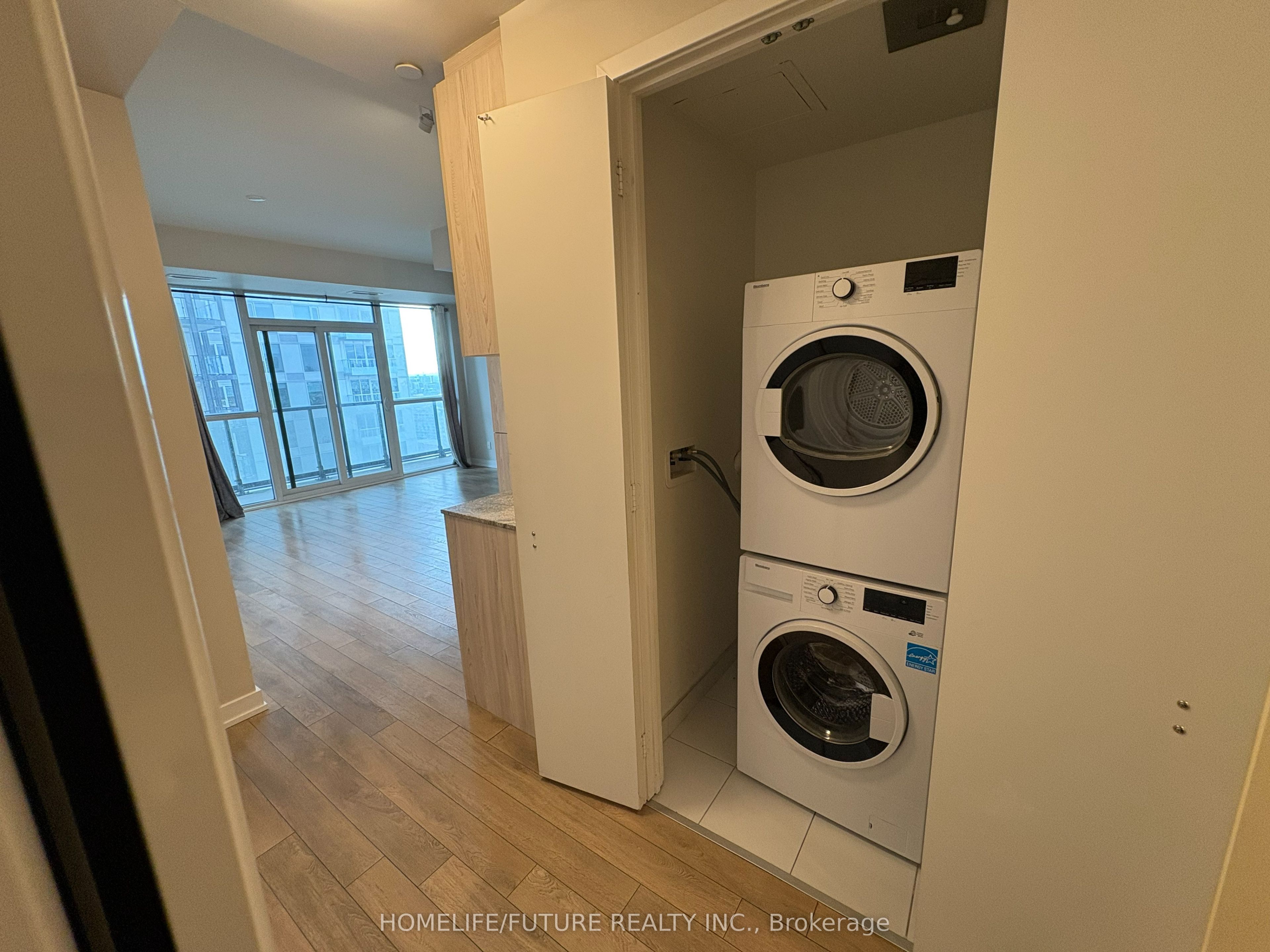Additional image 4 of 2105-50 Ordnance Street, Toronto, ON, M6K 0C9