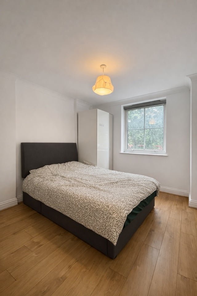 Additional image 3 of 2 Bed Flat, Lizmans House, NW1, N1 7GU