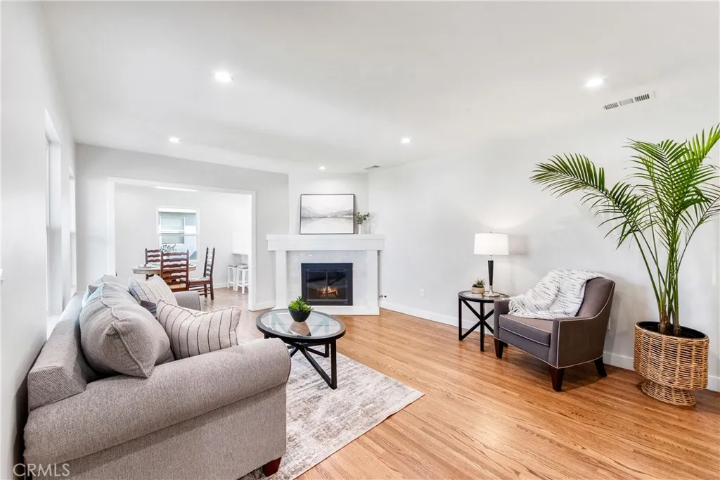 Additional image 5 of 406 Eton Dr, Burbank, CA 91504