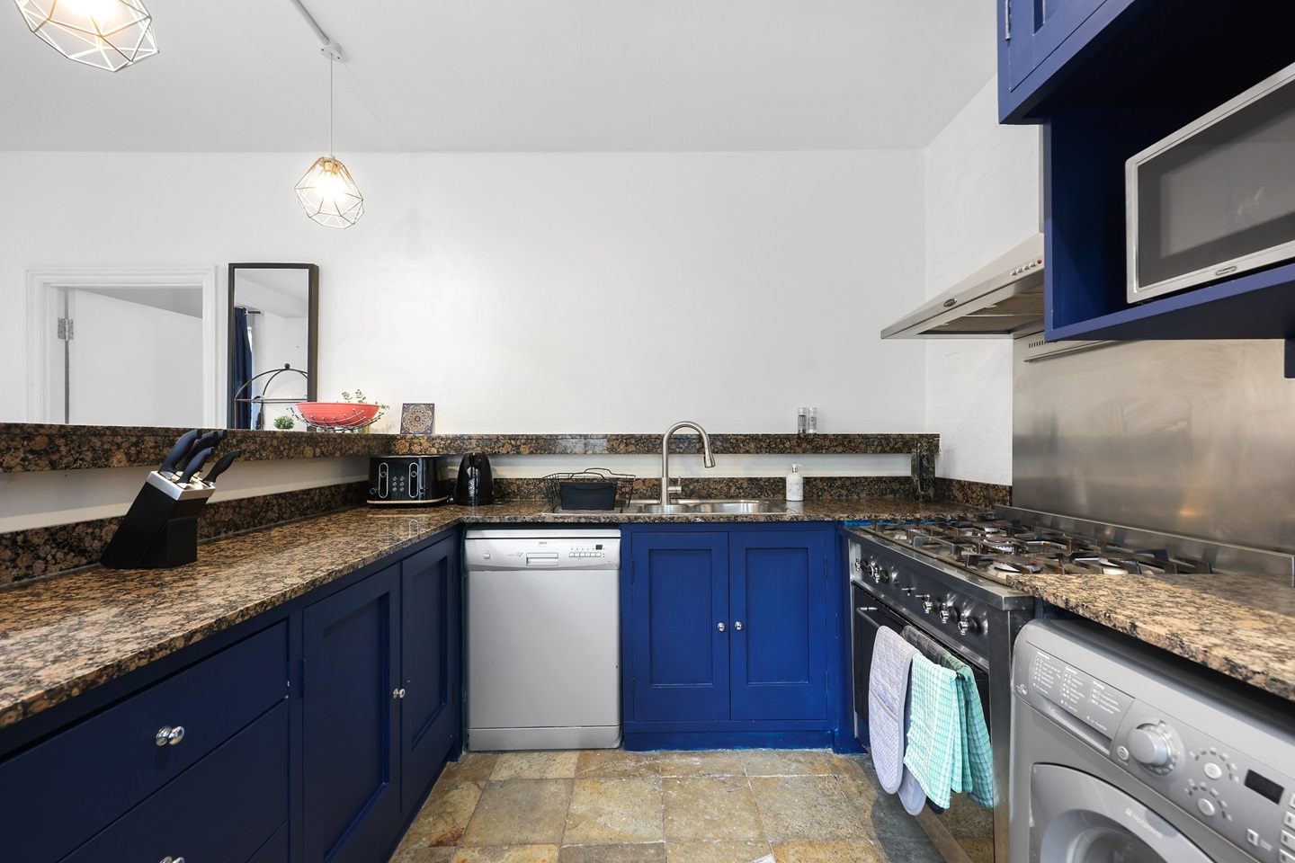 Additional image 20 of 2 Bed Flat, Fullwood's Mews, N1, N1 7GU