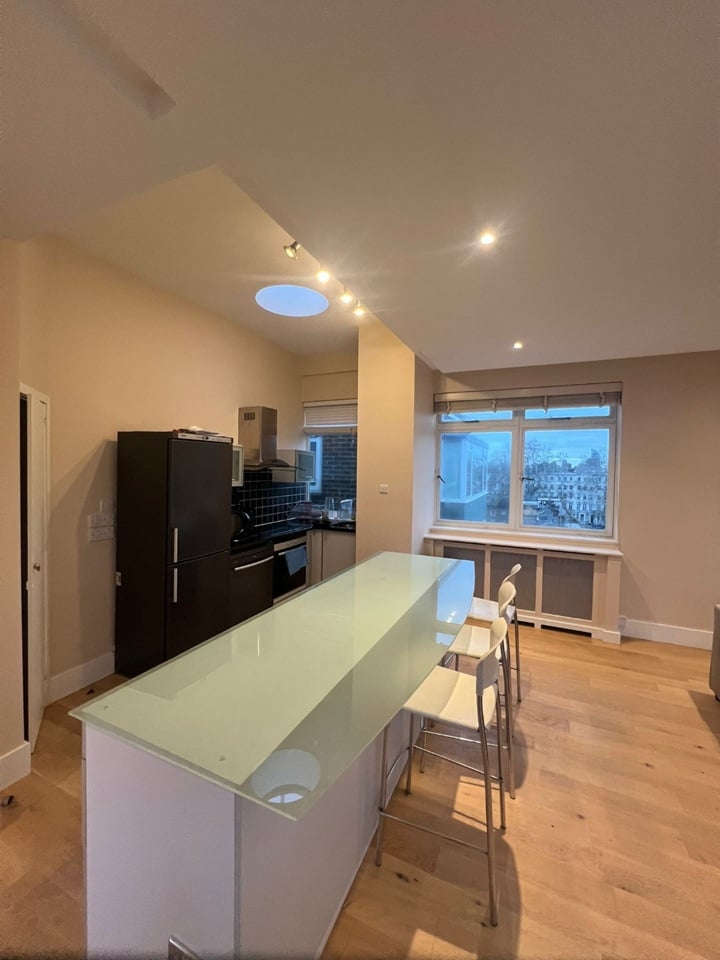 Additional image 11 of 3 Bed Flat, Derwent House, SW7, N1 7GU