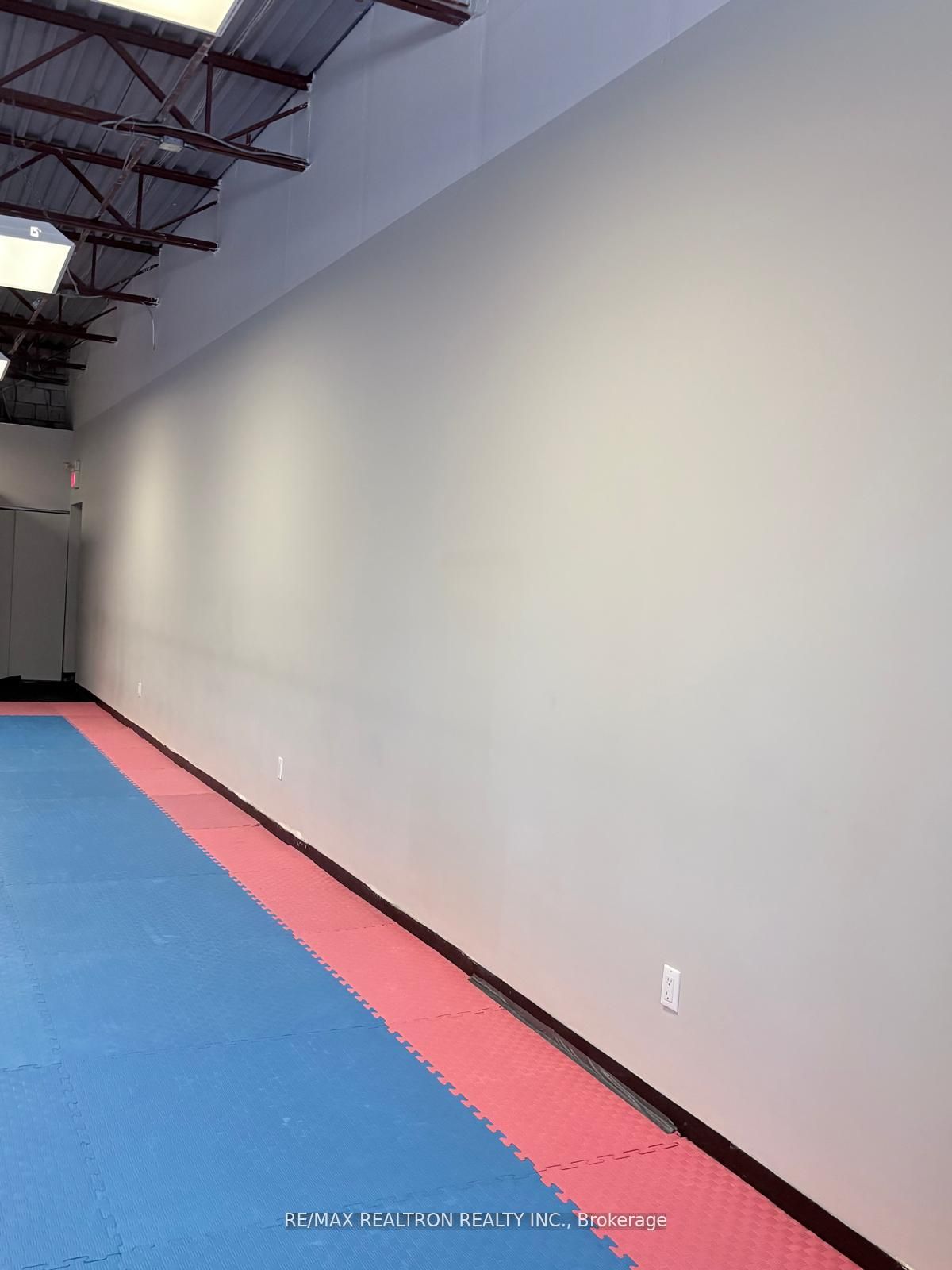 Additional image 3 of 4-2 Allaura Boulevard, Aurora, ON, L4G 3S6