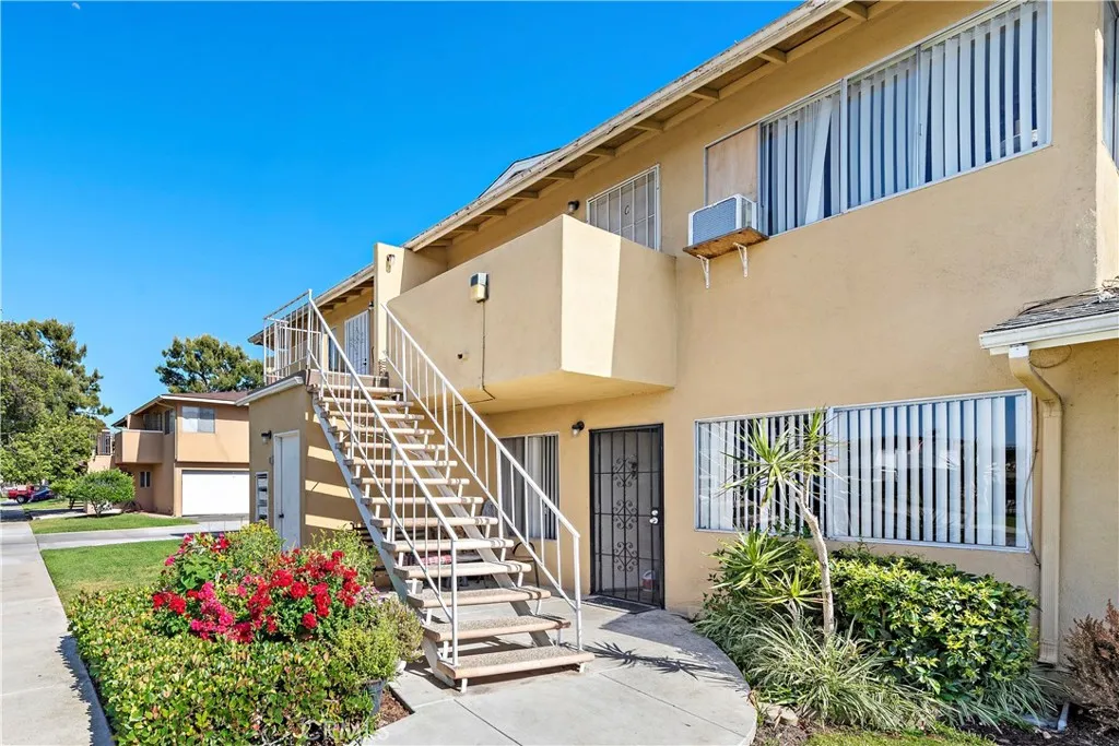 Additional image 4 of 3110 Ginger Avenue Unit C, Costa Mesa, CA 92626