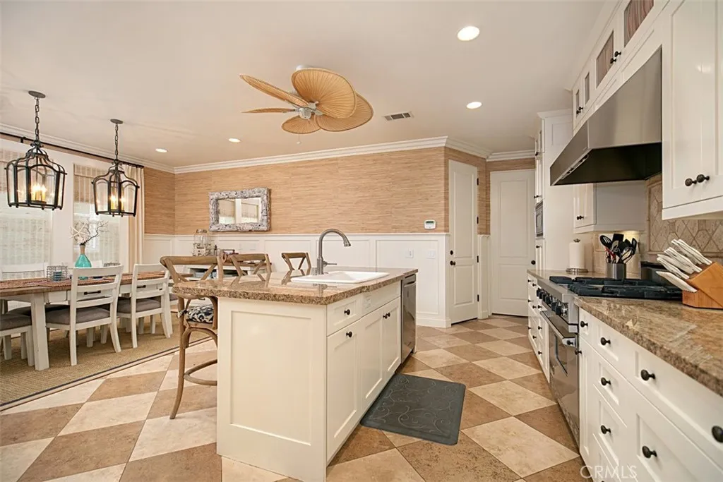 Additional image 21 of 208 E Balboa Boulevard, Newport Beach, CA 92661
