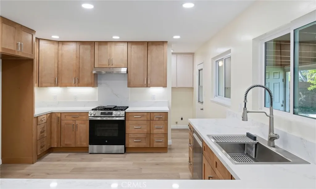 Additional image 9 of 329 Bucknell Avenue, Ventura, CA 93003