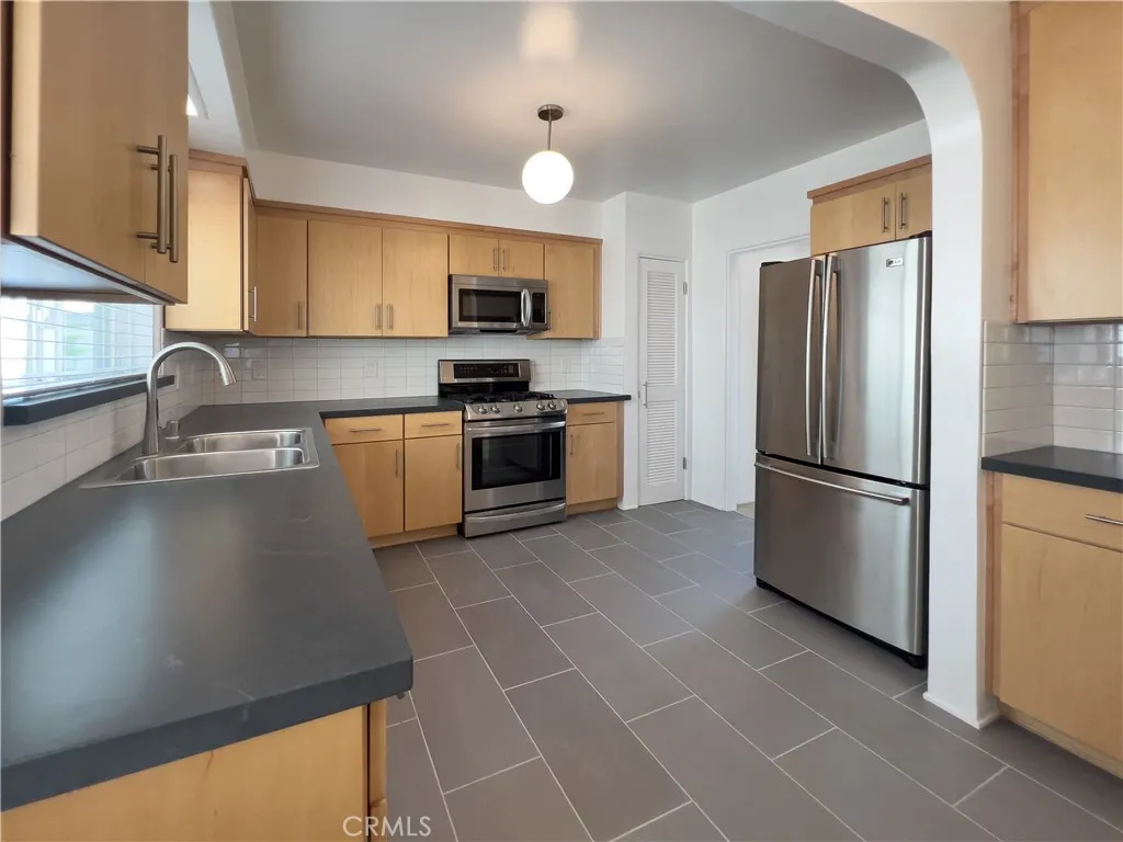 Additional image 5 of 3030 Manhattan Avenue, Hermosa Beach, CA 90254