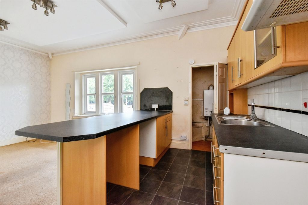 Additional image 11 of 1 bed flat for saleCwmbach Road, Aberdare CF44