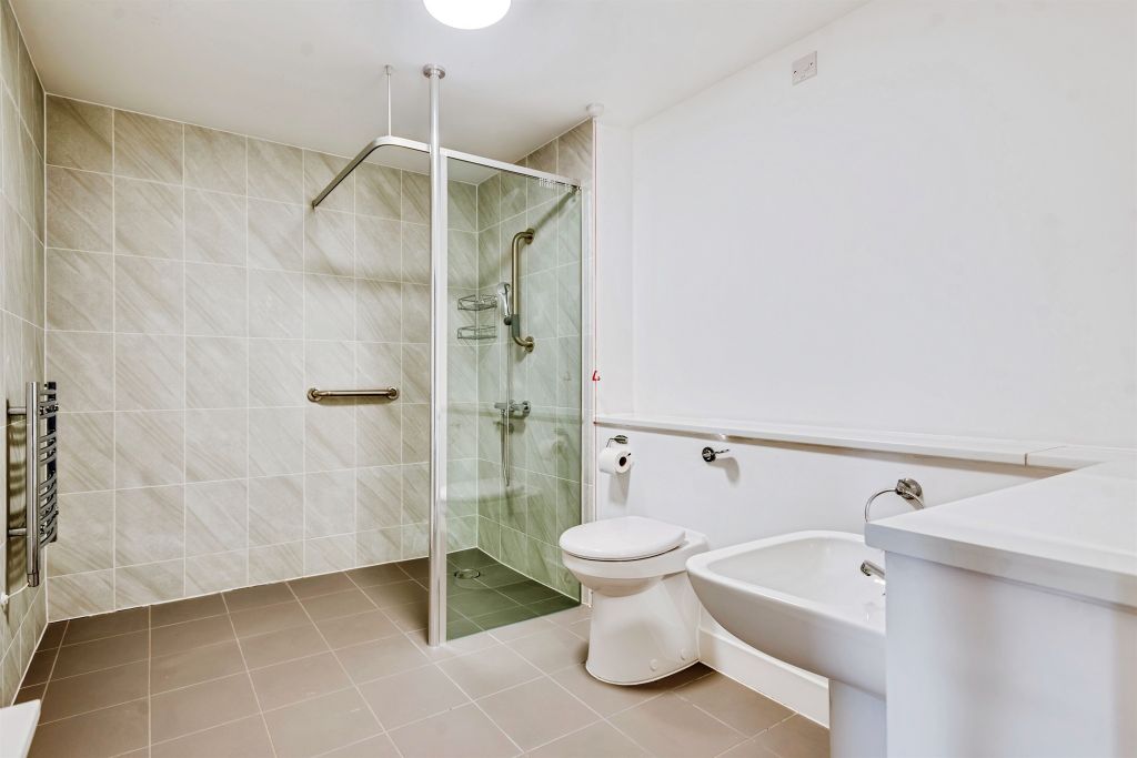 Additional image 10 of 2 bed flat for saleTumim Court, Wallingford OX10