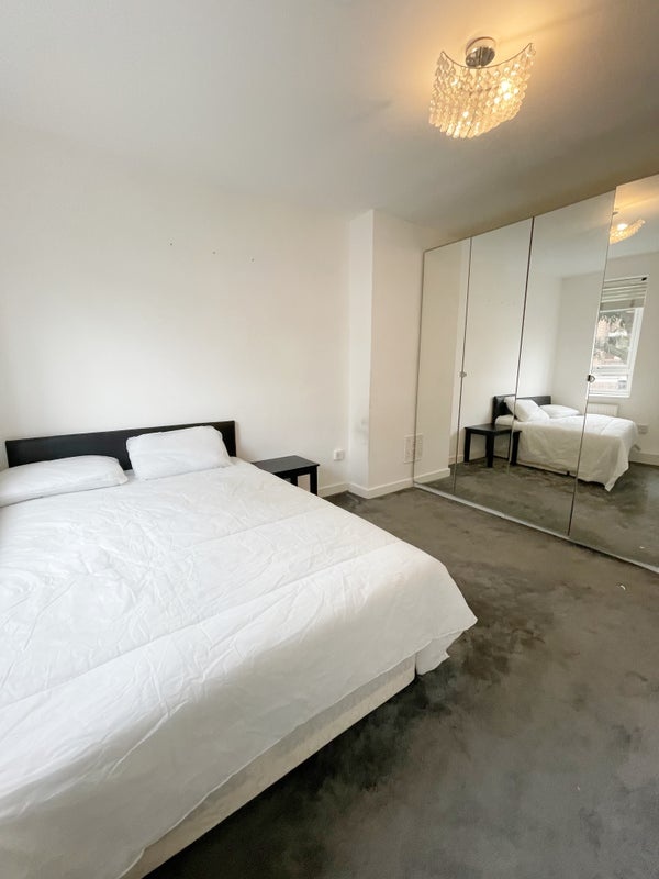 Additional image 2 of Room in a Shared House, Hanbury St, E1, N1 7GU