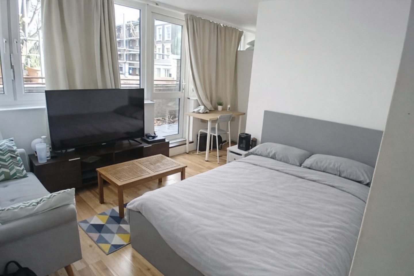 Additional image 3 of 3 Bed Flat, Hamilton Square, SE1, N1 7GU